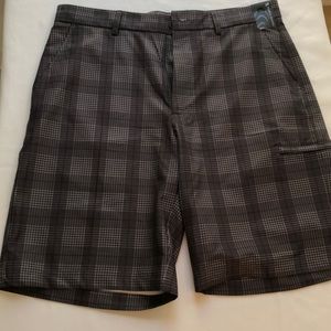 NWT Pebble Beach performance shorts plaid